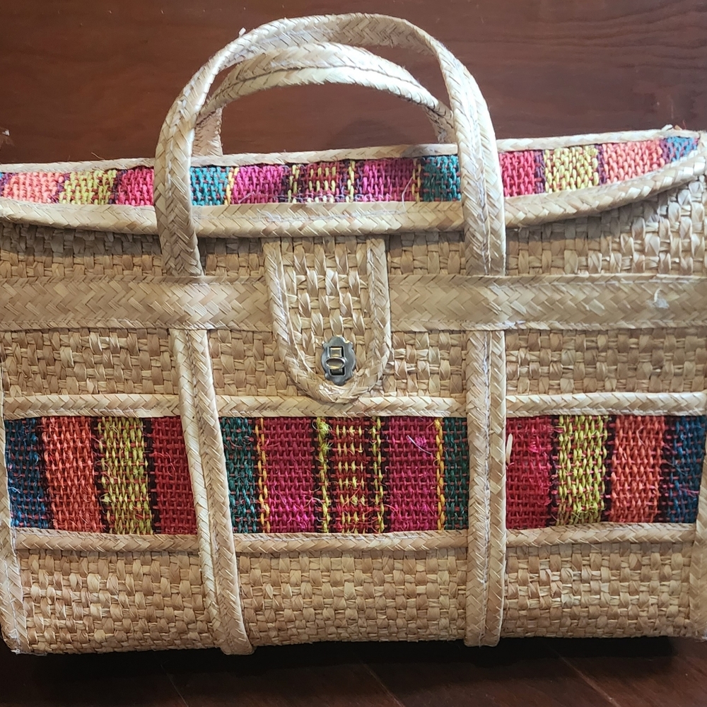 Vintage basketweave purse beach bag